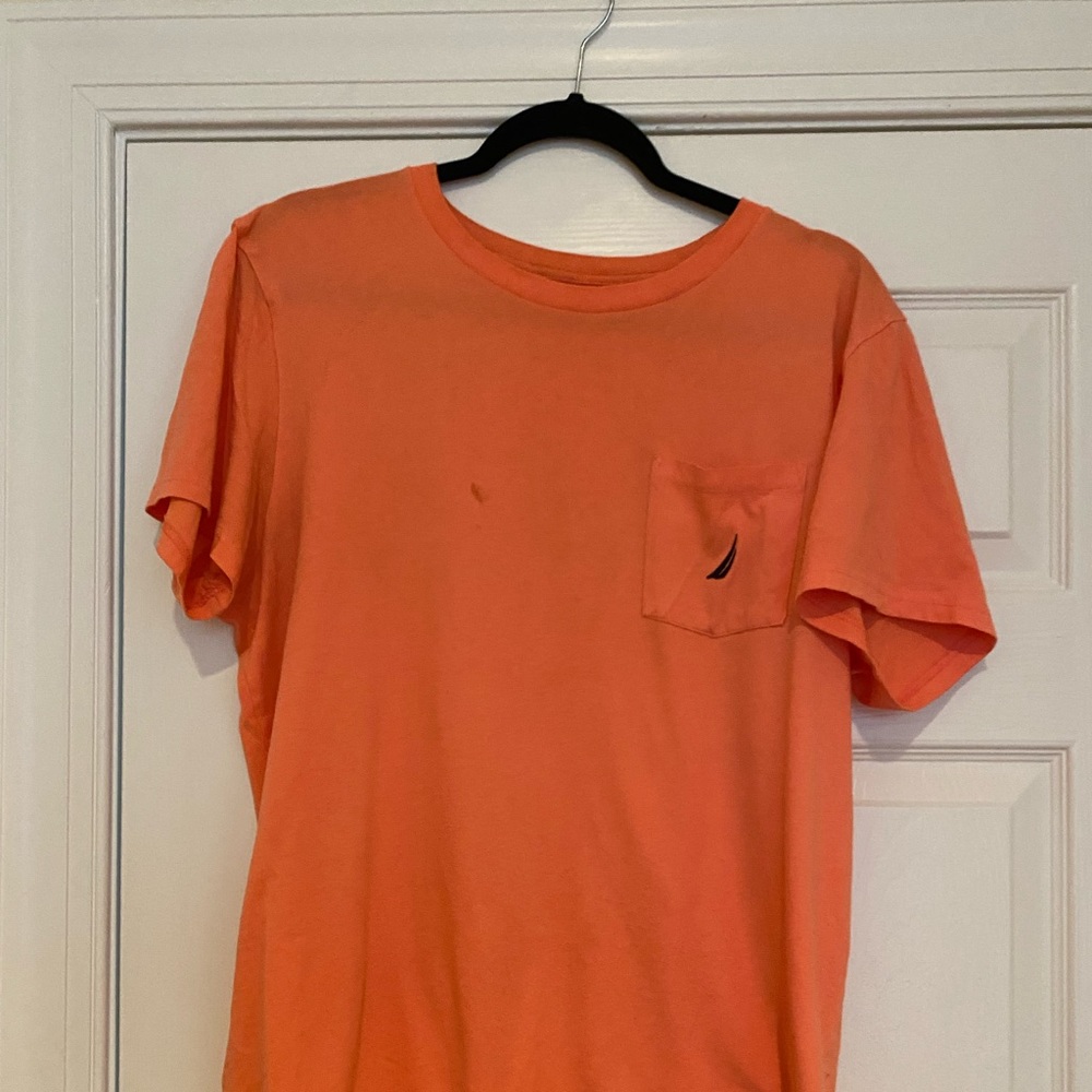 Men’s Nautica tee